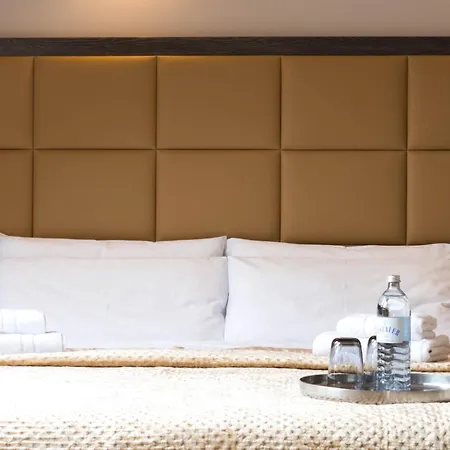 Отель Delta Am Potsdamer Platz 3*