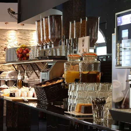 מלון Delta Am Potsdamer Platz