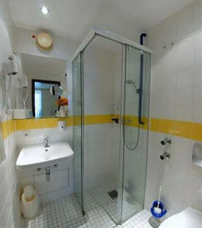 Delta Am Potsdamer Platz ברלין